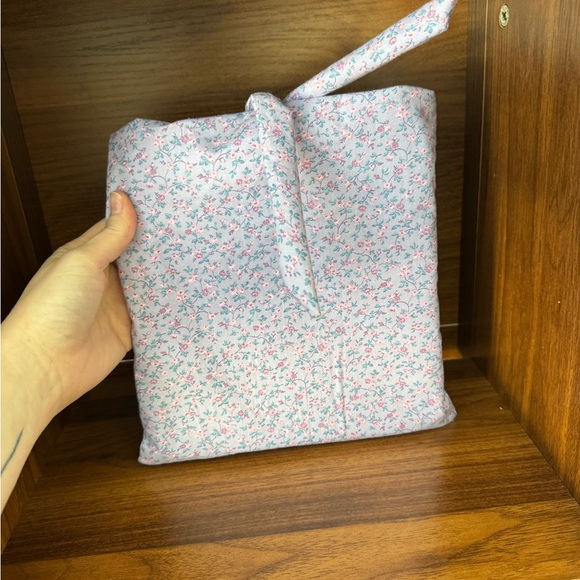 Floral Patterned Book Cover - Picture 3 of 3